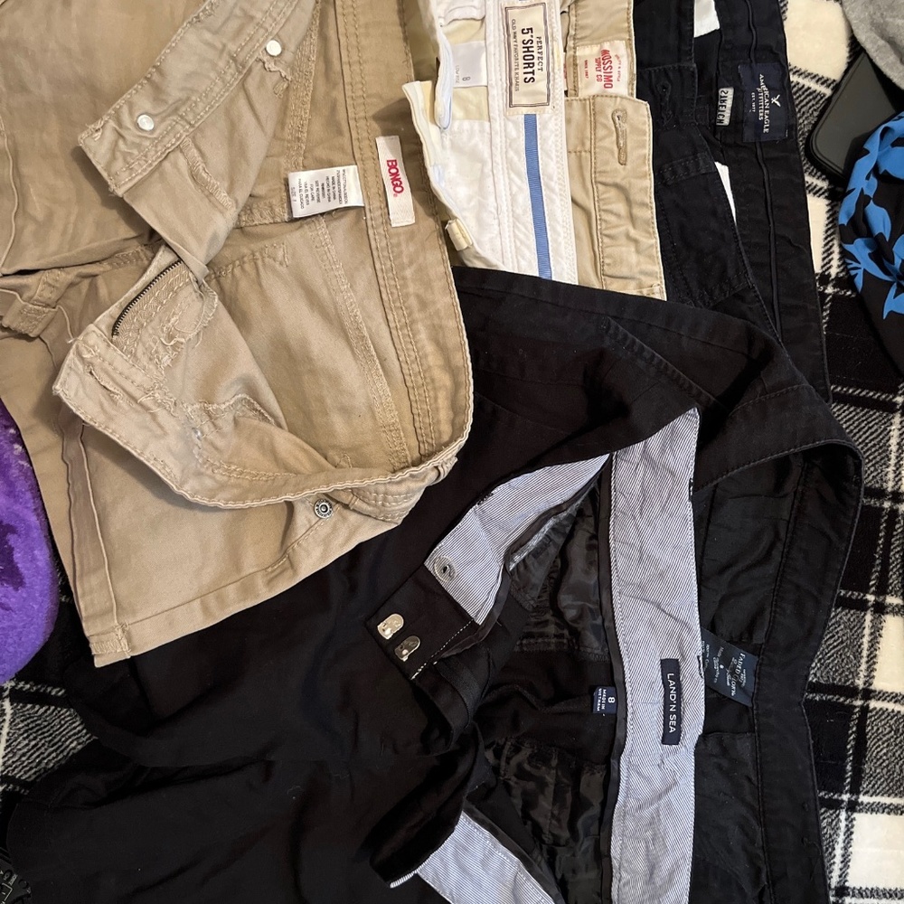 Lot of women's ahorts